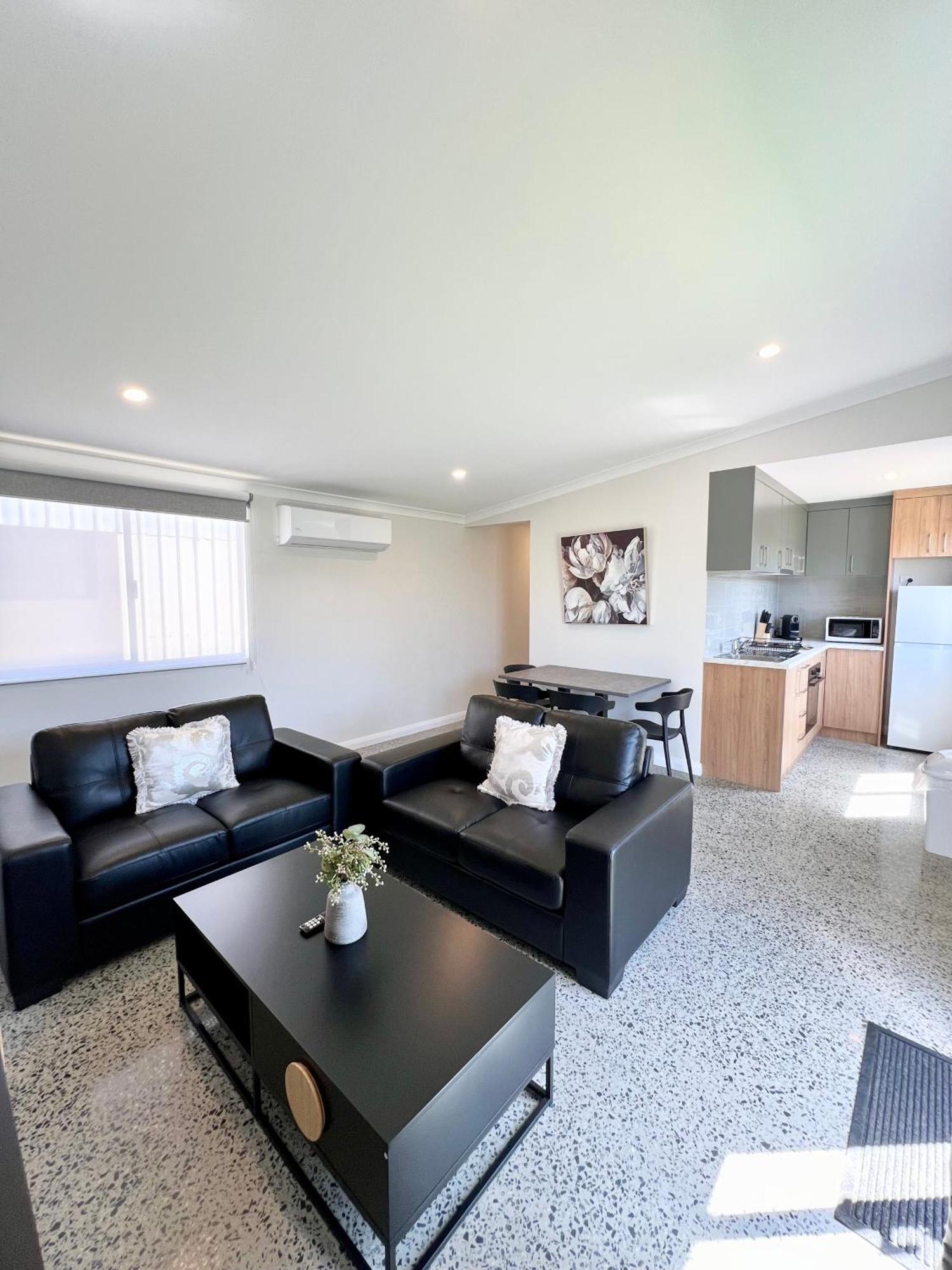 Sunset Beach Holiday Park Geraldton Exteriör bild